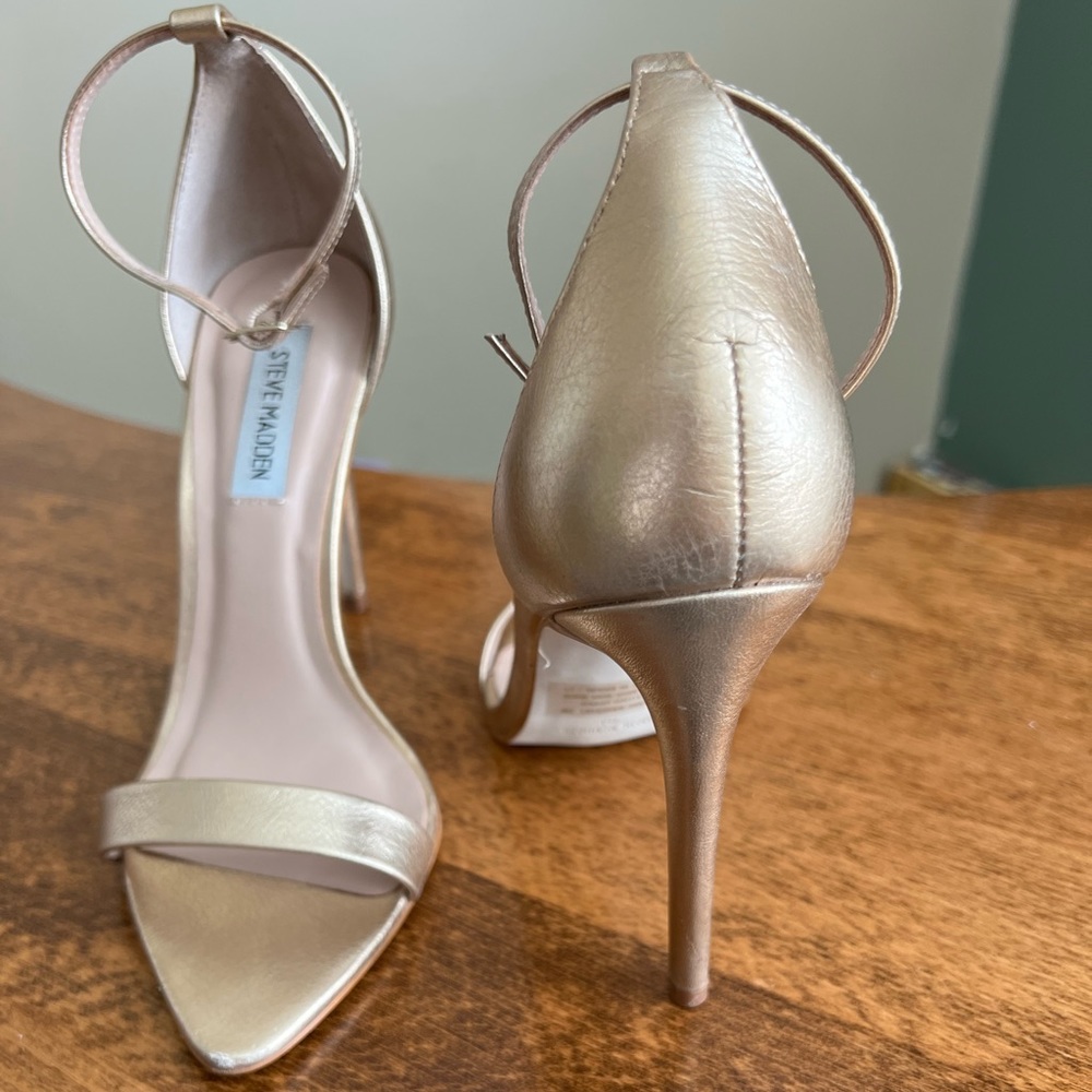 Steve Madden gold heels